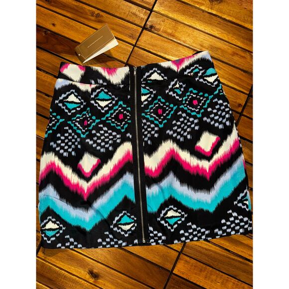 Francesca's Annabelle Tribal Pattern Skirt size Small new - Picture 2 of 7